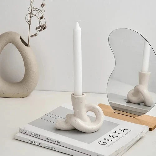 Modern Knot Shape Candlestick Holder